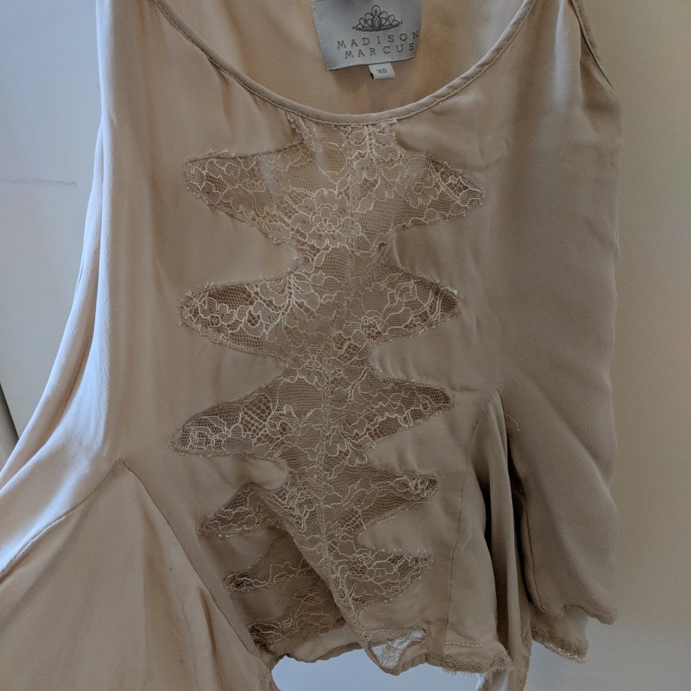 ❤️❤️Madison Marcus Nude Shift Top